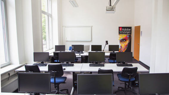 Einer unserer modern eingerichteten Schulungsräume. 